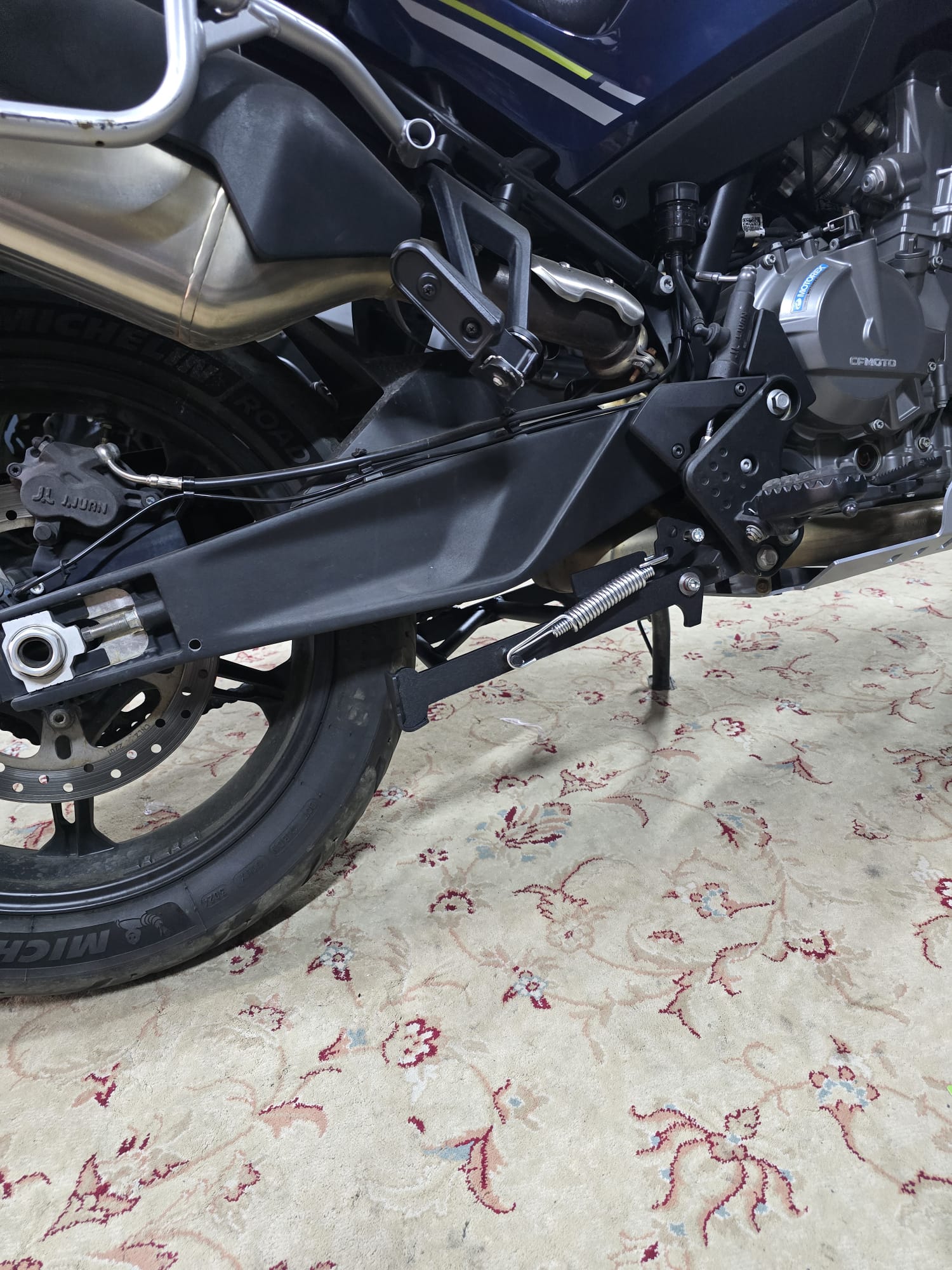 CF MOTO MT 800 ORTA SEHPA DEMİRİ