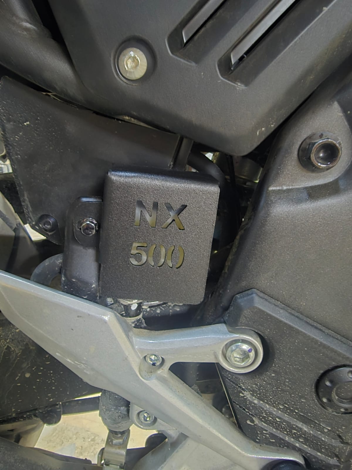 HONDA NX 500 HİDROLİK KUTU KORUMA DEMİRİ