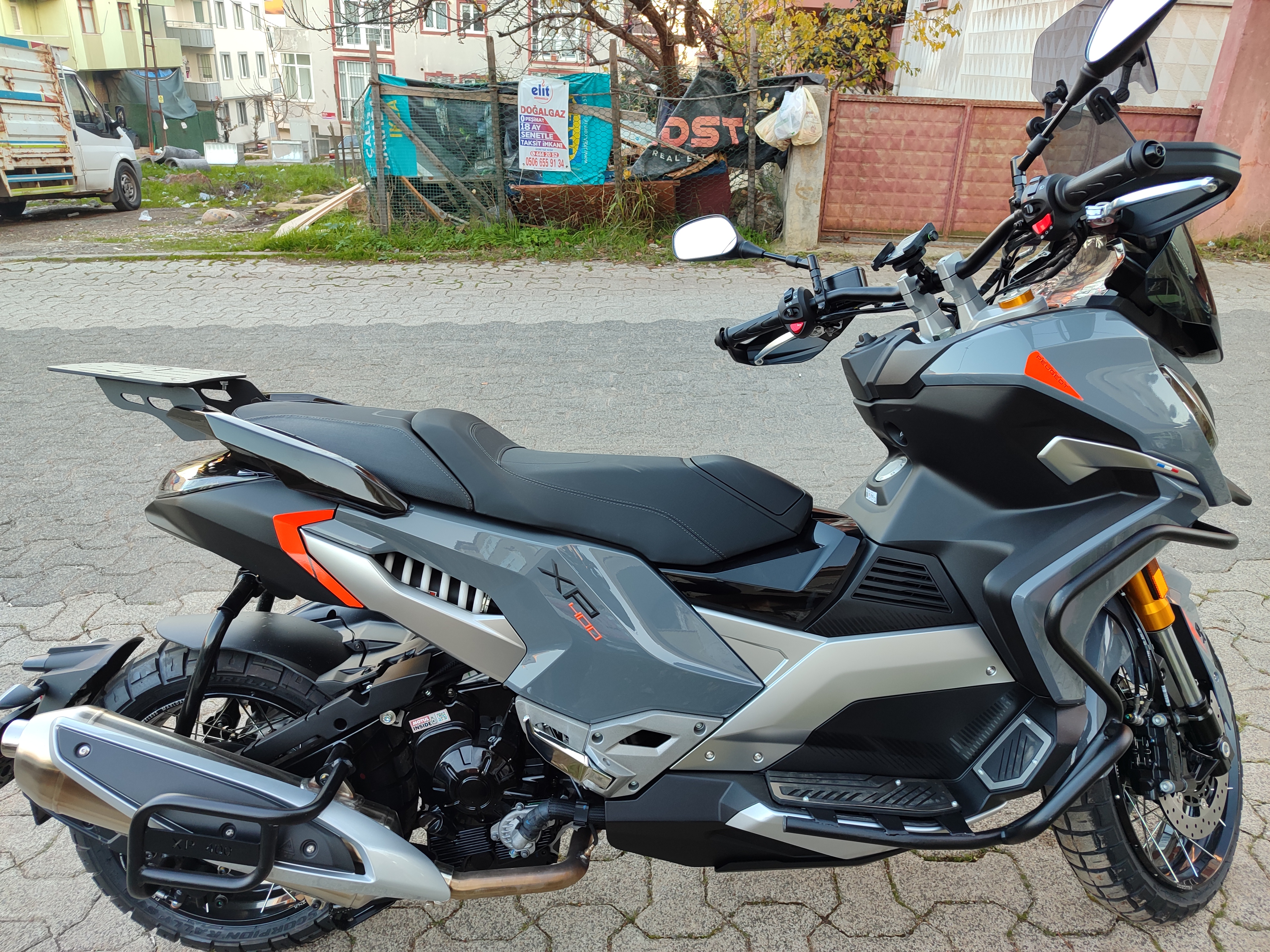LAMBRETTA V 200 ÇANTA DEMİRİ