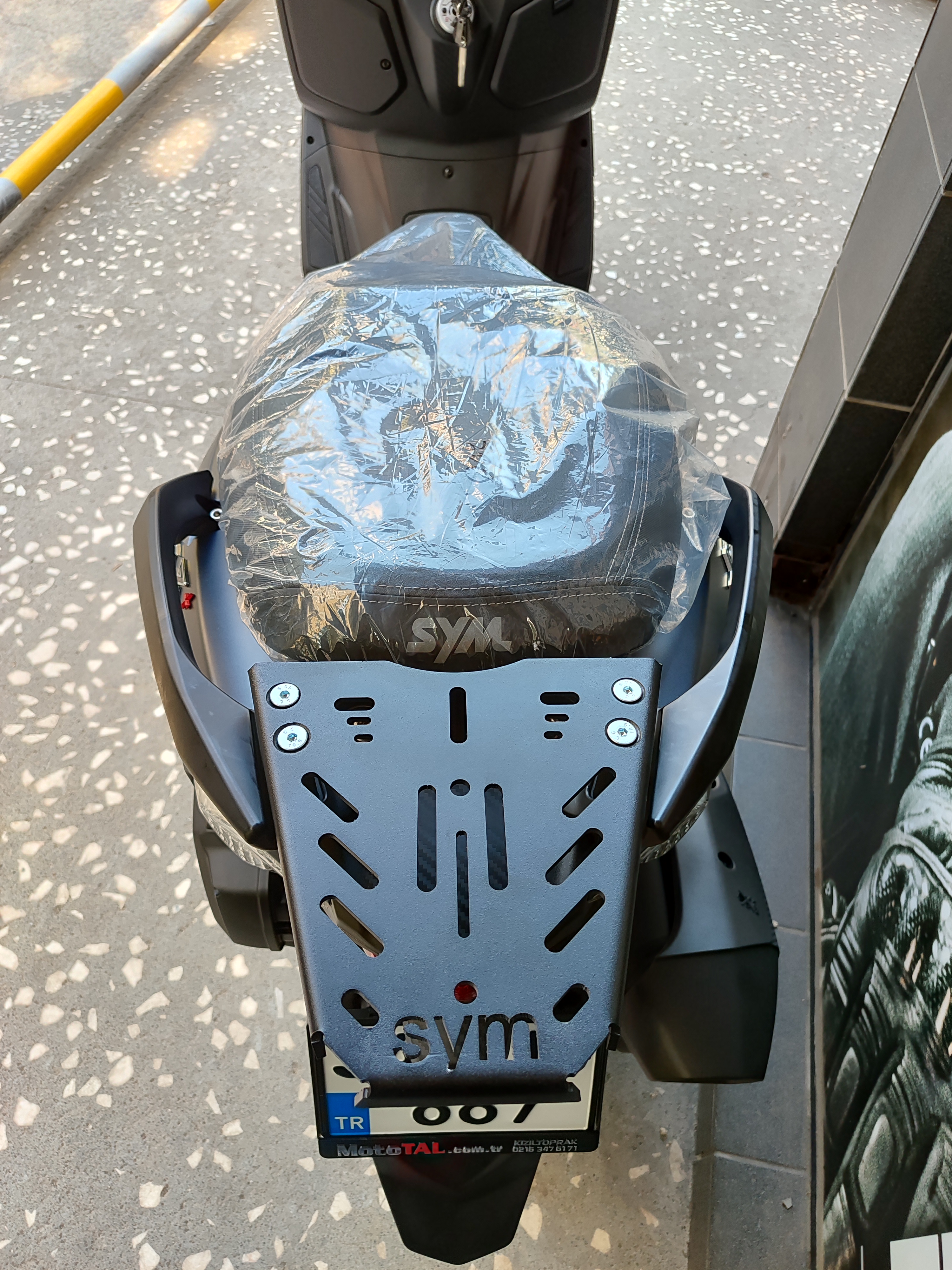 SYM JOYMAX 250 ARKA ÇANTA TAŞIMA DEMİRİ