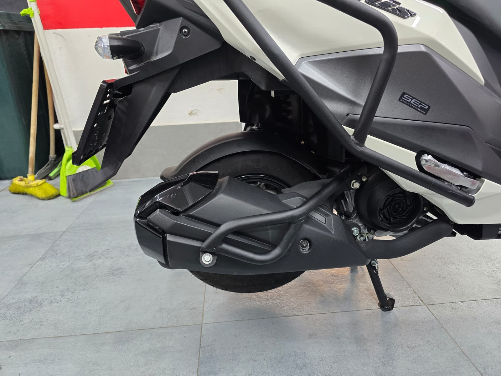 SUZUKI AVENİS 125 EGZOZ KORUMA DEMİRİ