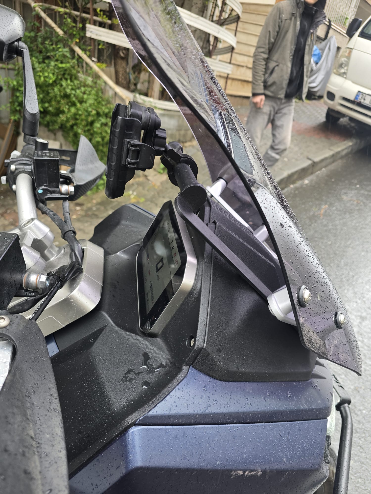 SYM ADX 250 TELEFON TUTUCU BARI