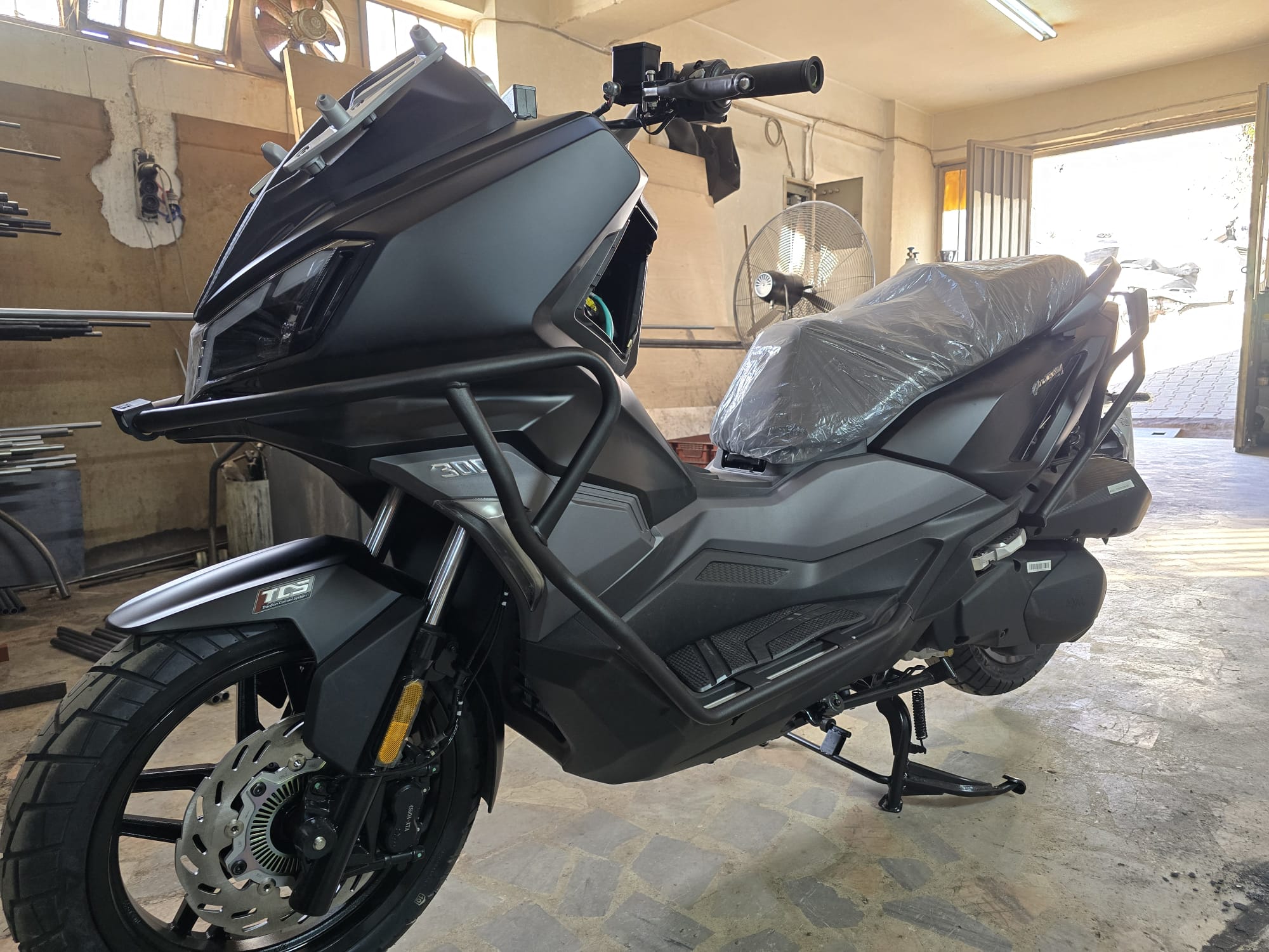 SYM ADX 300 ÖN KORUMA DEMİRİ