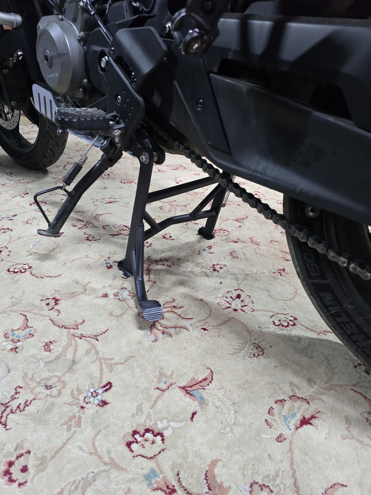 CF MOTO MT 800 ORTA SEHPA DEMİRİ