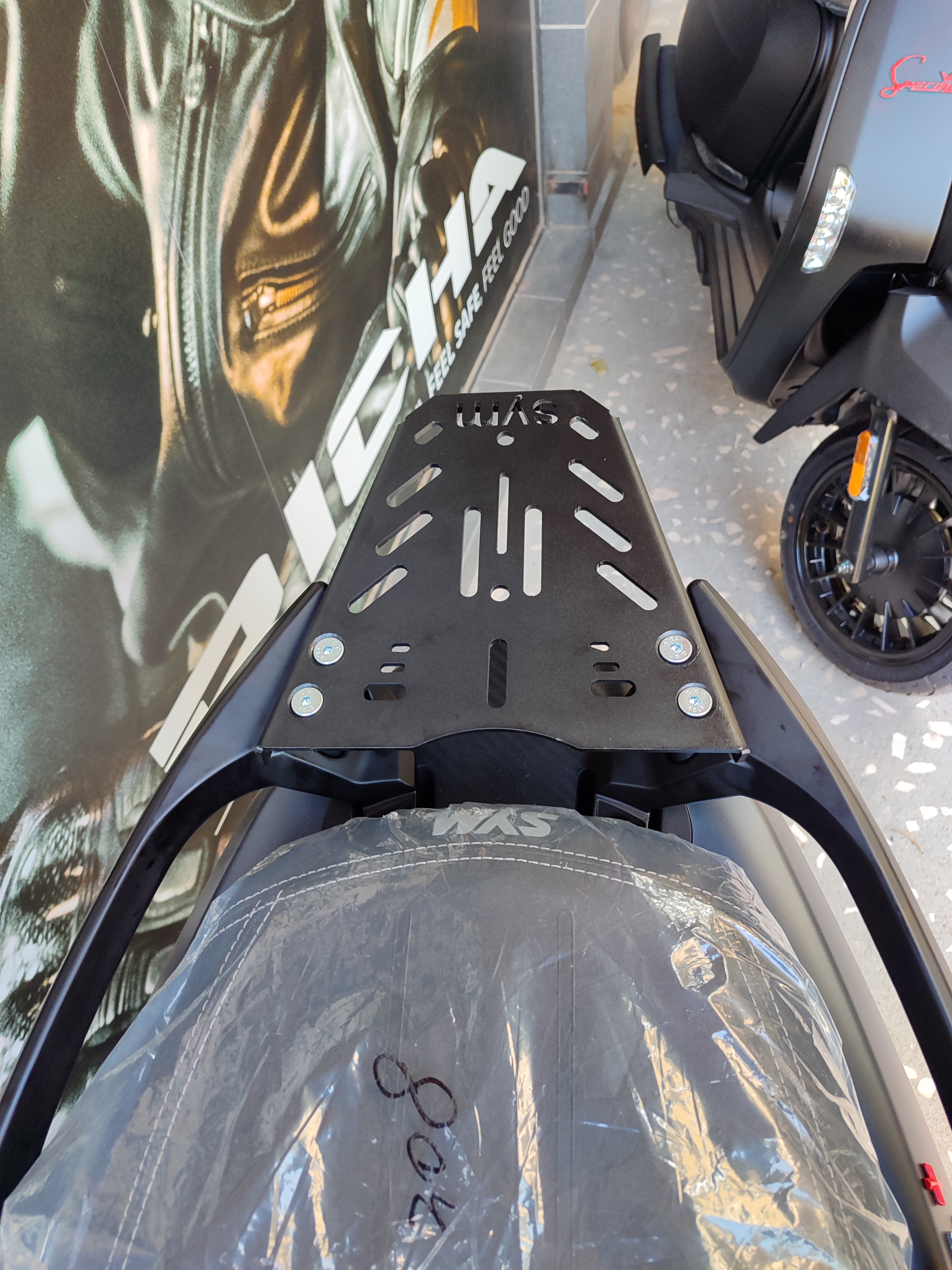 SYM JOYMAX 250 ARKA ÇANTA TAŞIMA DEMİRİ
