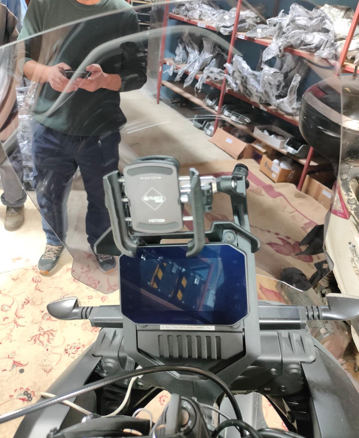 APRİLİA TUAREG 660 ÖN CAM ŞEFFAF-FÜME 
