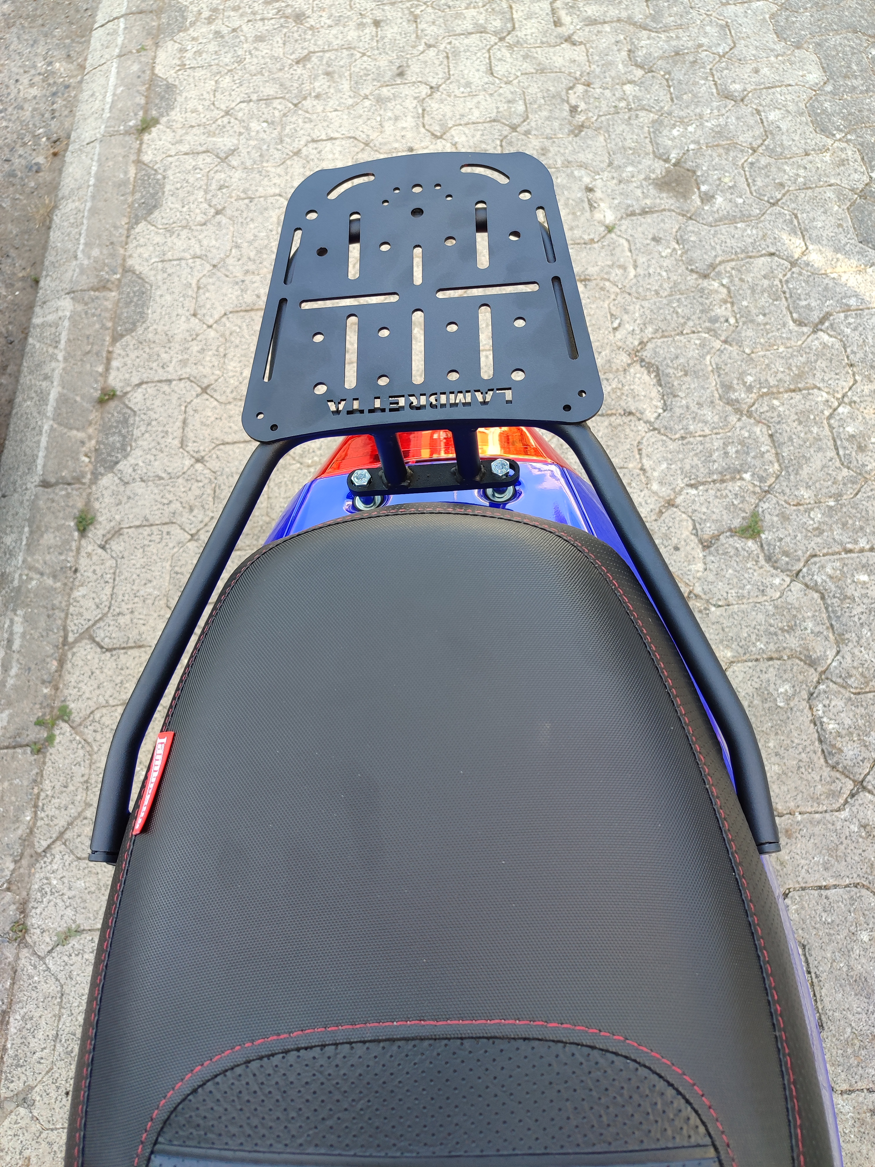 LAMBRETTA V 200 ÇANTA DEMİRİ