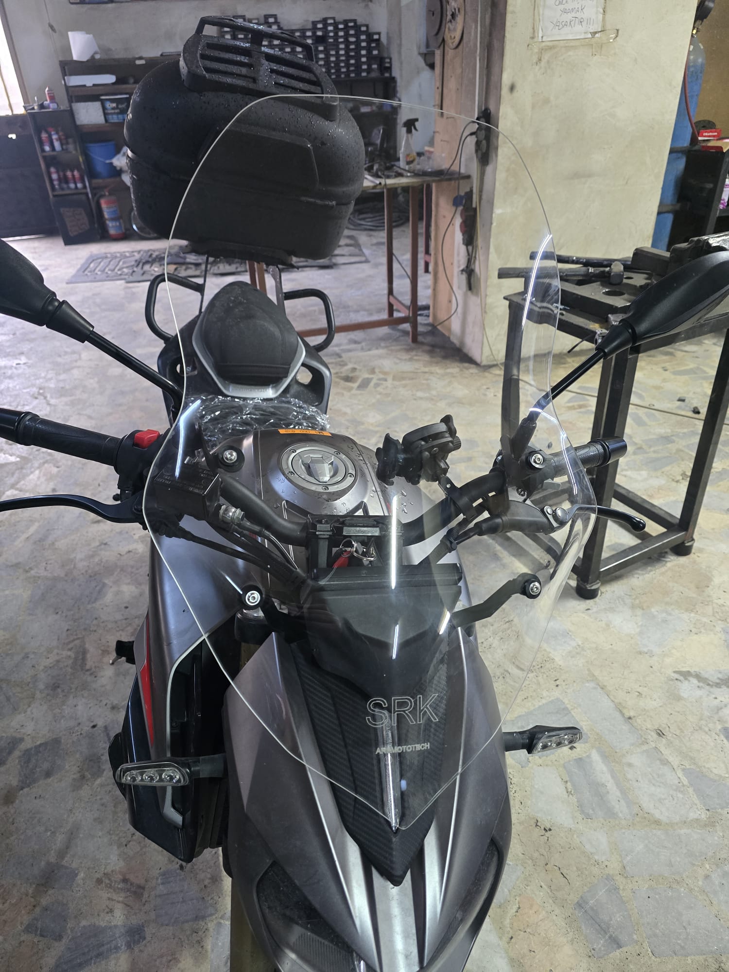 RKS SRK 250S SİPERLİK ÖN CAM ŞEFFAF-FÜME